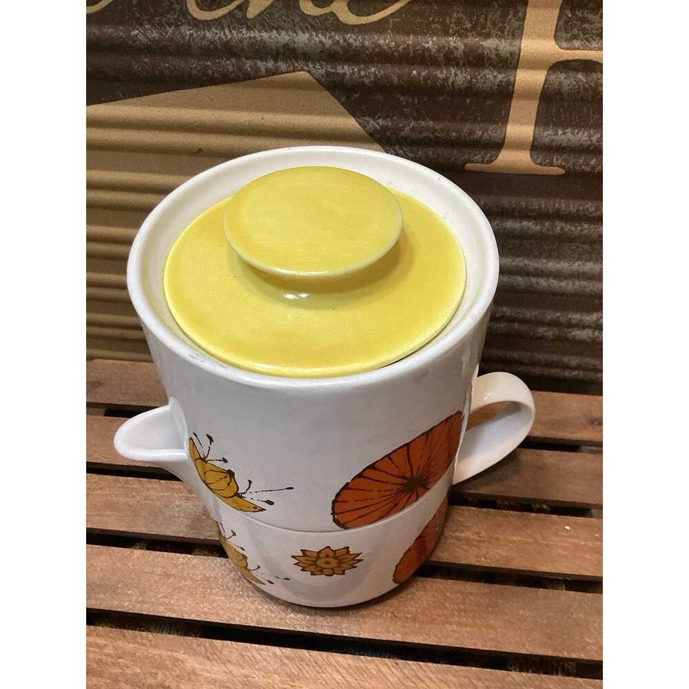 Up-Beat Stoneware Made In USA Creamer & Sugar w/ Lid Stacking Sunflower Floral